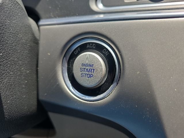 Used 2015 Hyundai Sonata Limited w/ Option Group 05 FWD image 15