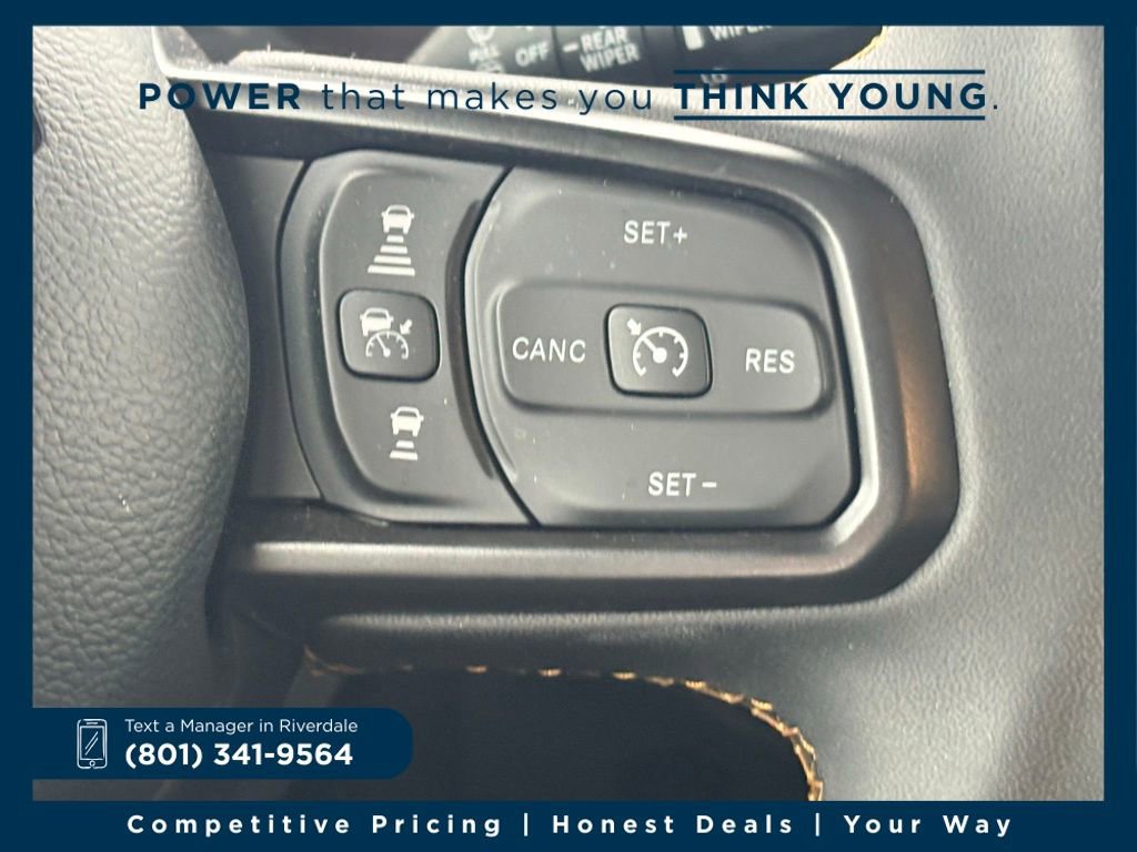 Used 2024 Jeep Wrangler Unlimited w/ LED Headlamp & Fog Lamp Group image 21