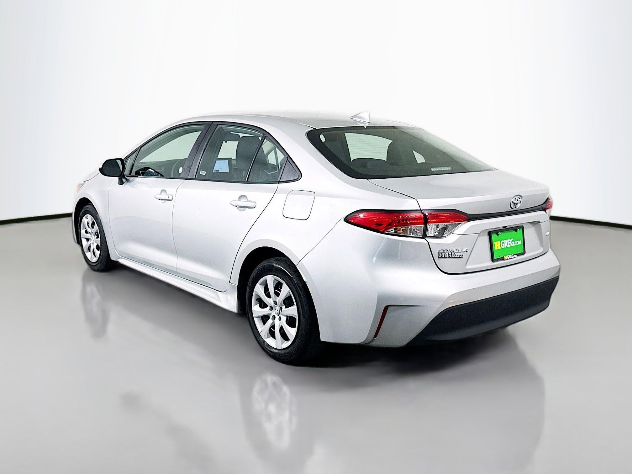 Used 2024 Toyota Corolla LE image 7