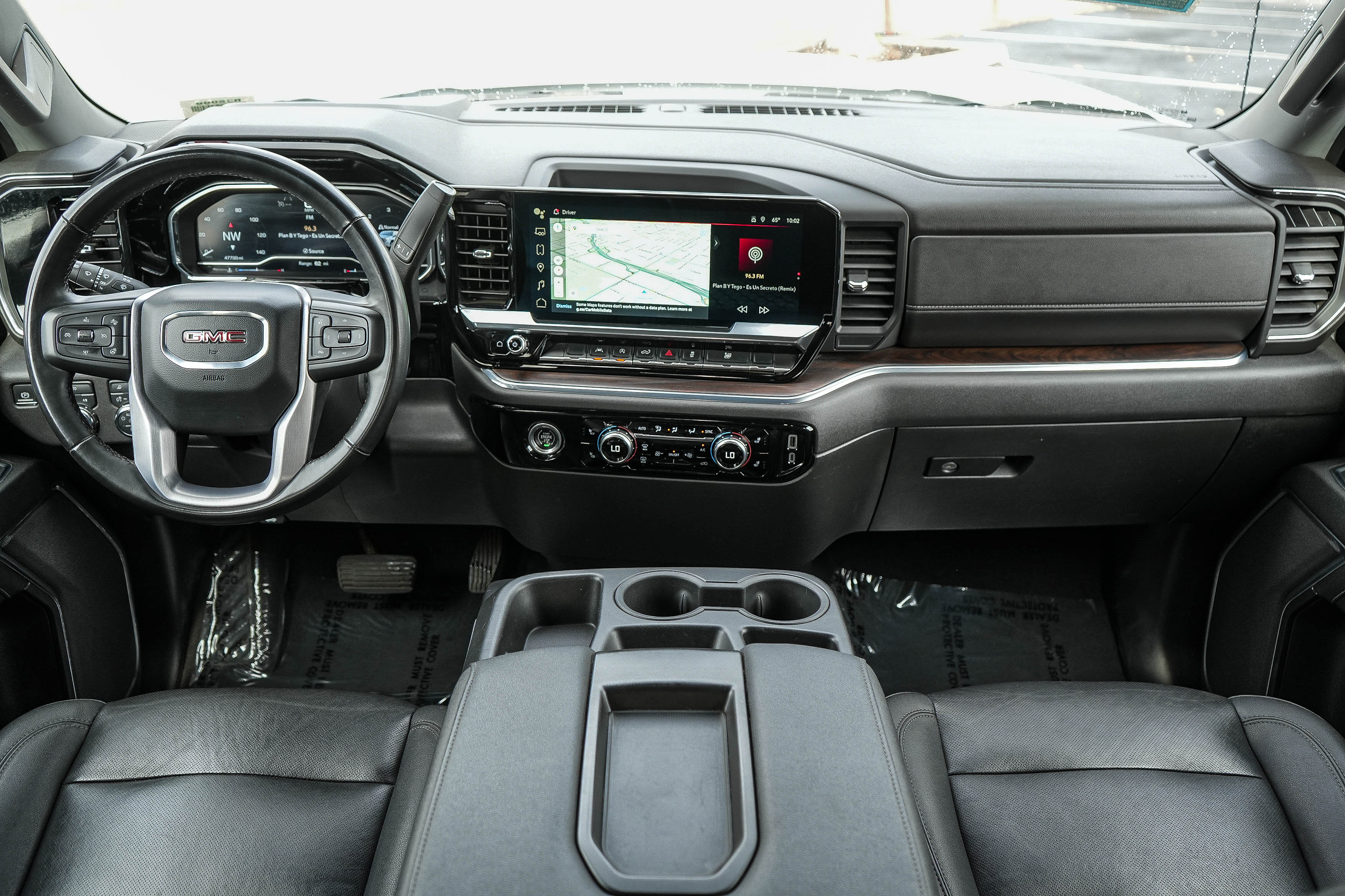 Used 2024 GMC Sierra 1500 SLT image 13