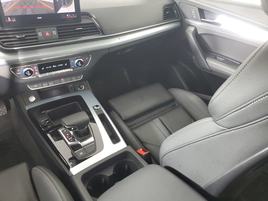 Used 2024 Audi Q5 2.0T Premium Plus w/ Premium Plus Package AWD/4WD image 18