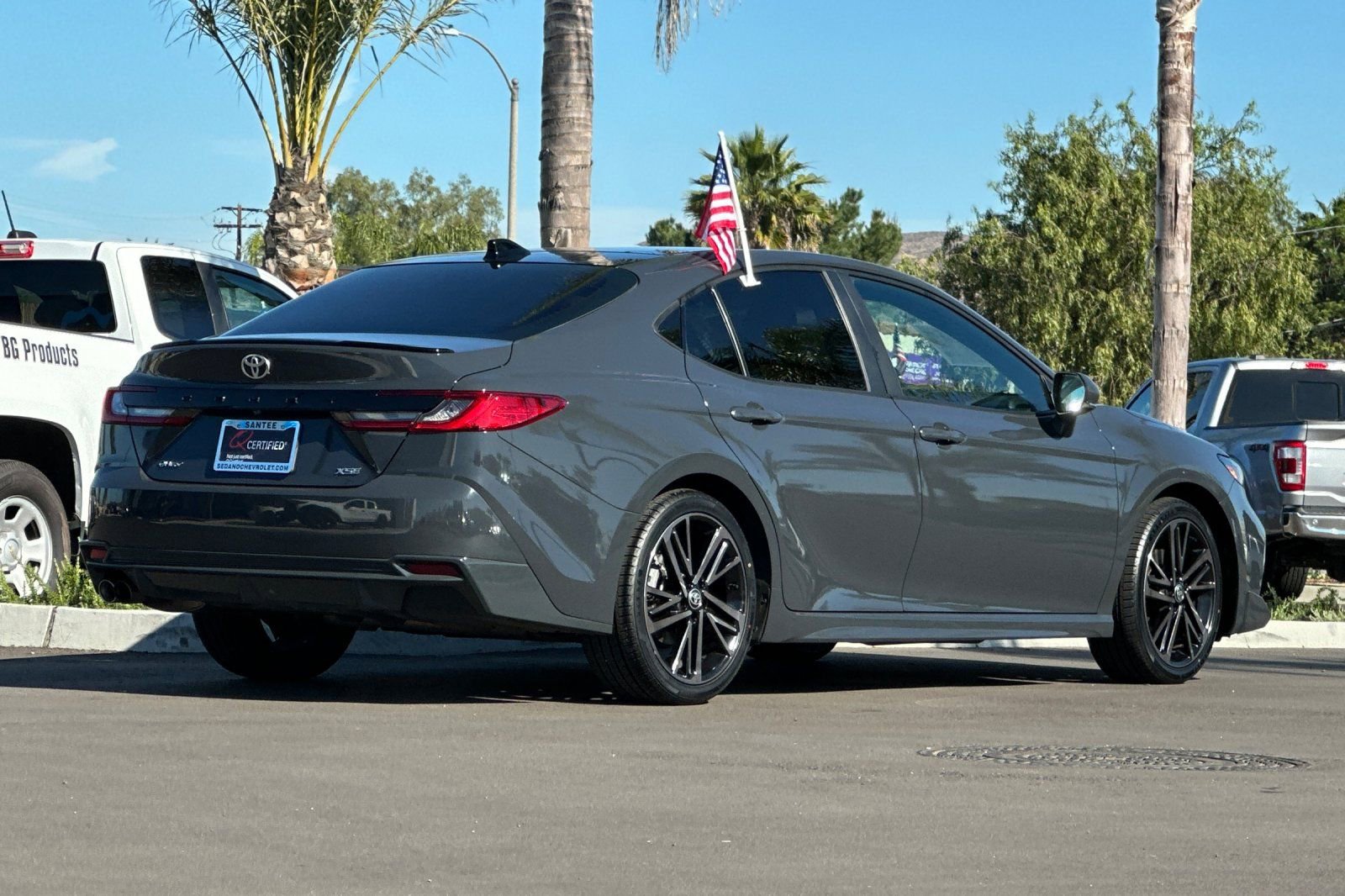 Used 2025 Toyota Camry XSE FWD image 4