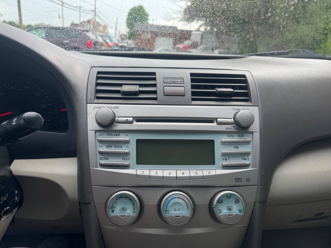 Used 2009 Toyota Camry SE FWD image 19