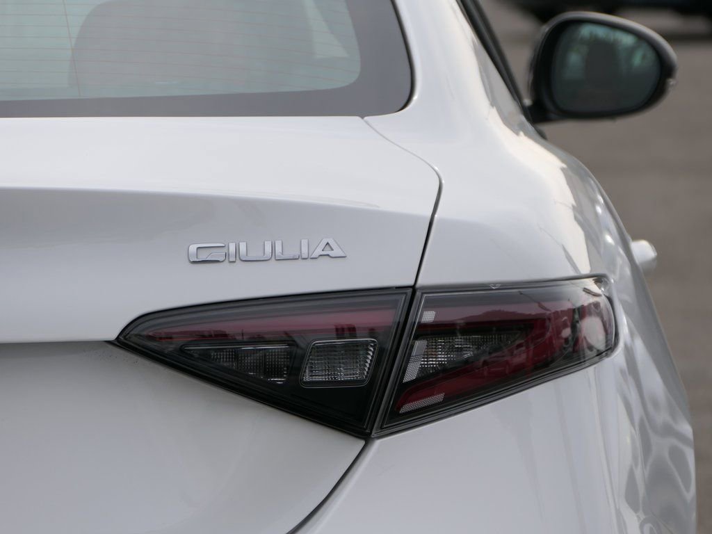 New 2025 Alfa Romeo Giulia AWD image 5