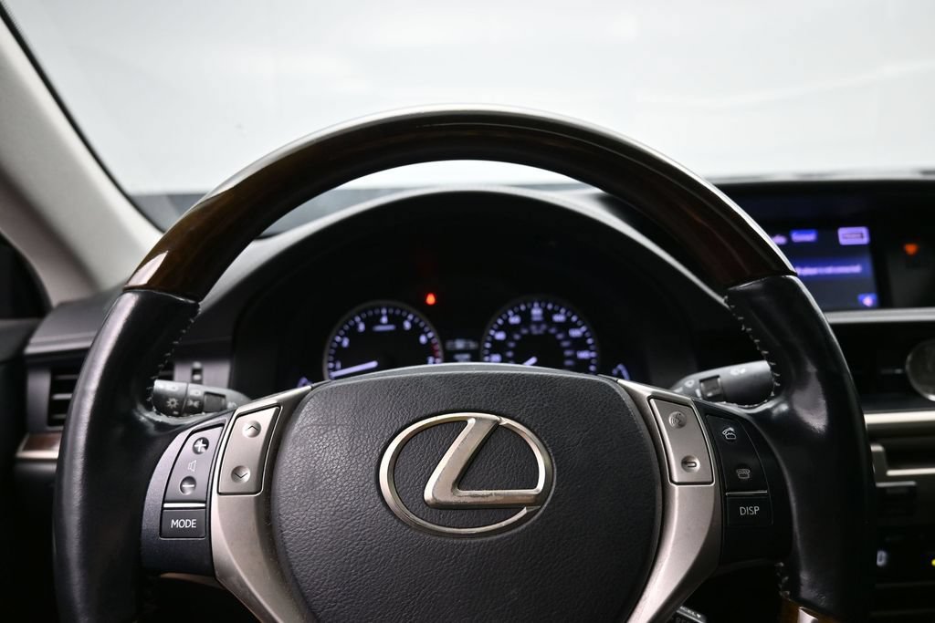 Used 2013 Lexus ES 350 w/ Luxury Pkg FWD image 13