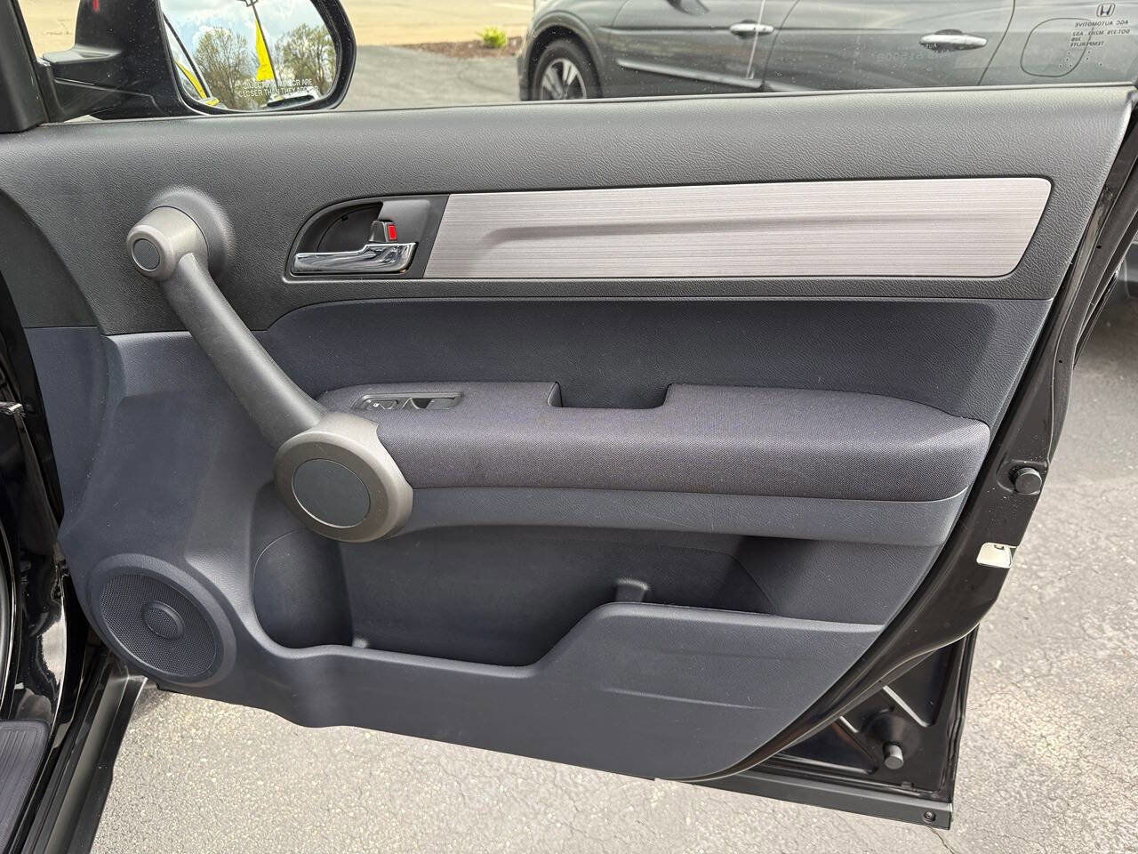 Used 2011 Honda CR-V LX image 66