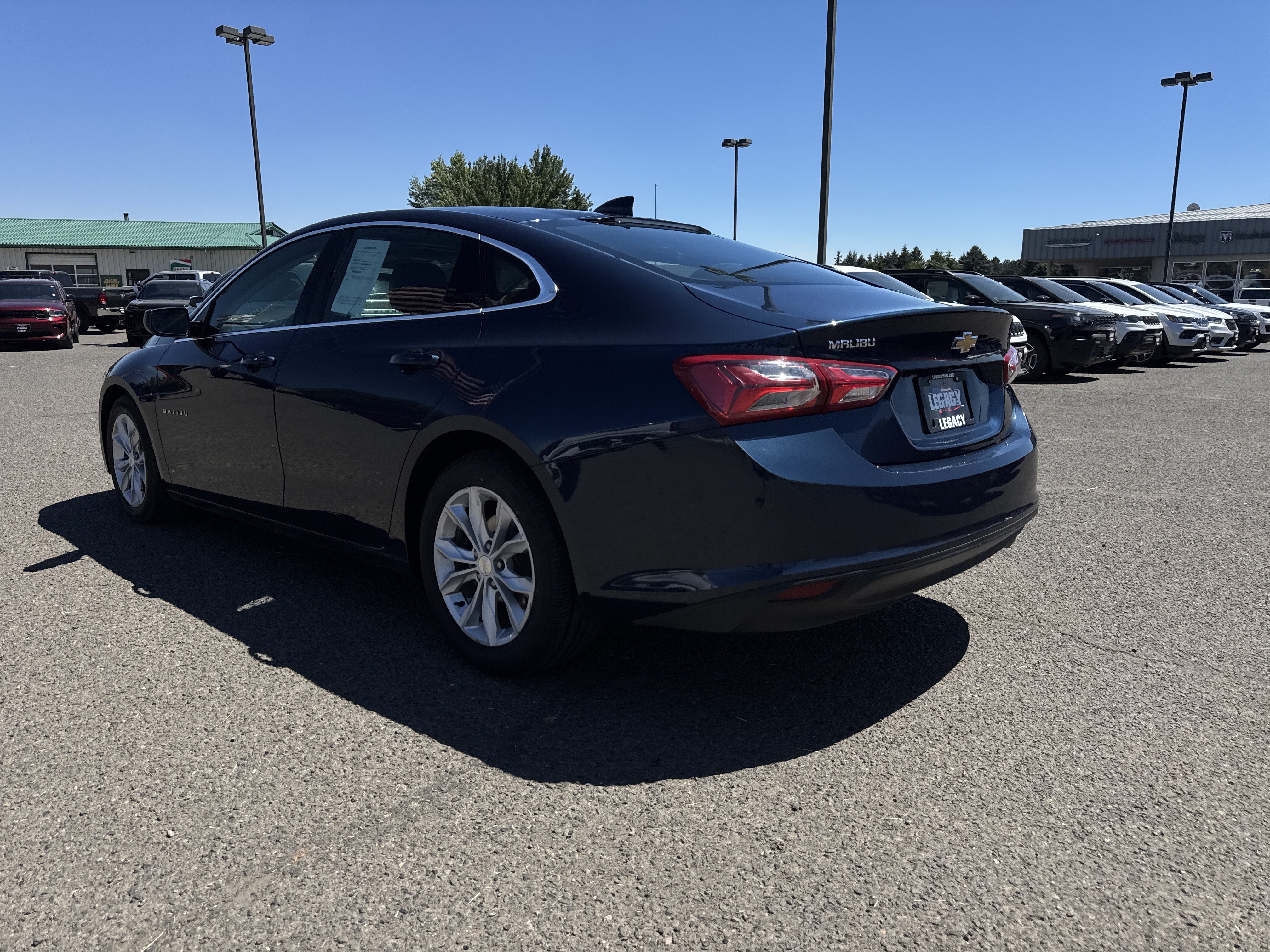 Used 2022 Chevrolet Malibu LT FWD image 5