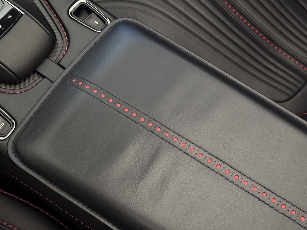 Used 2023 Aston Martin DB11 Volante image 17