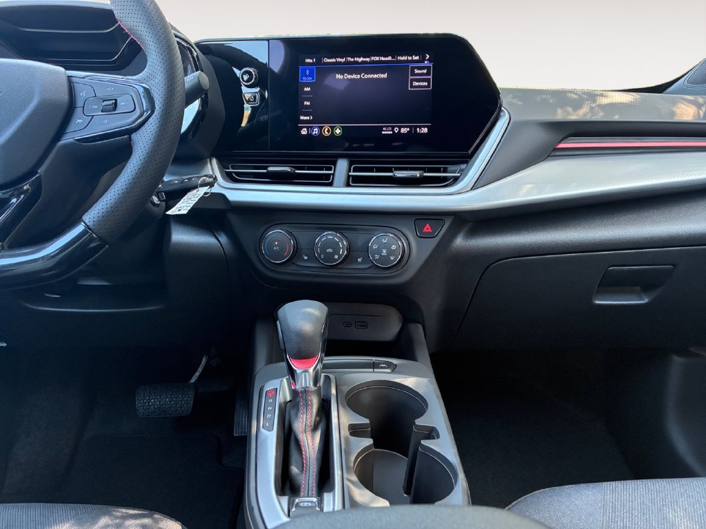 New 2026 Chevrolet Trax RS w/ Sunroof Package FWD image 11