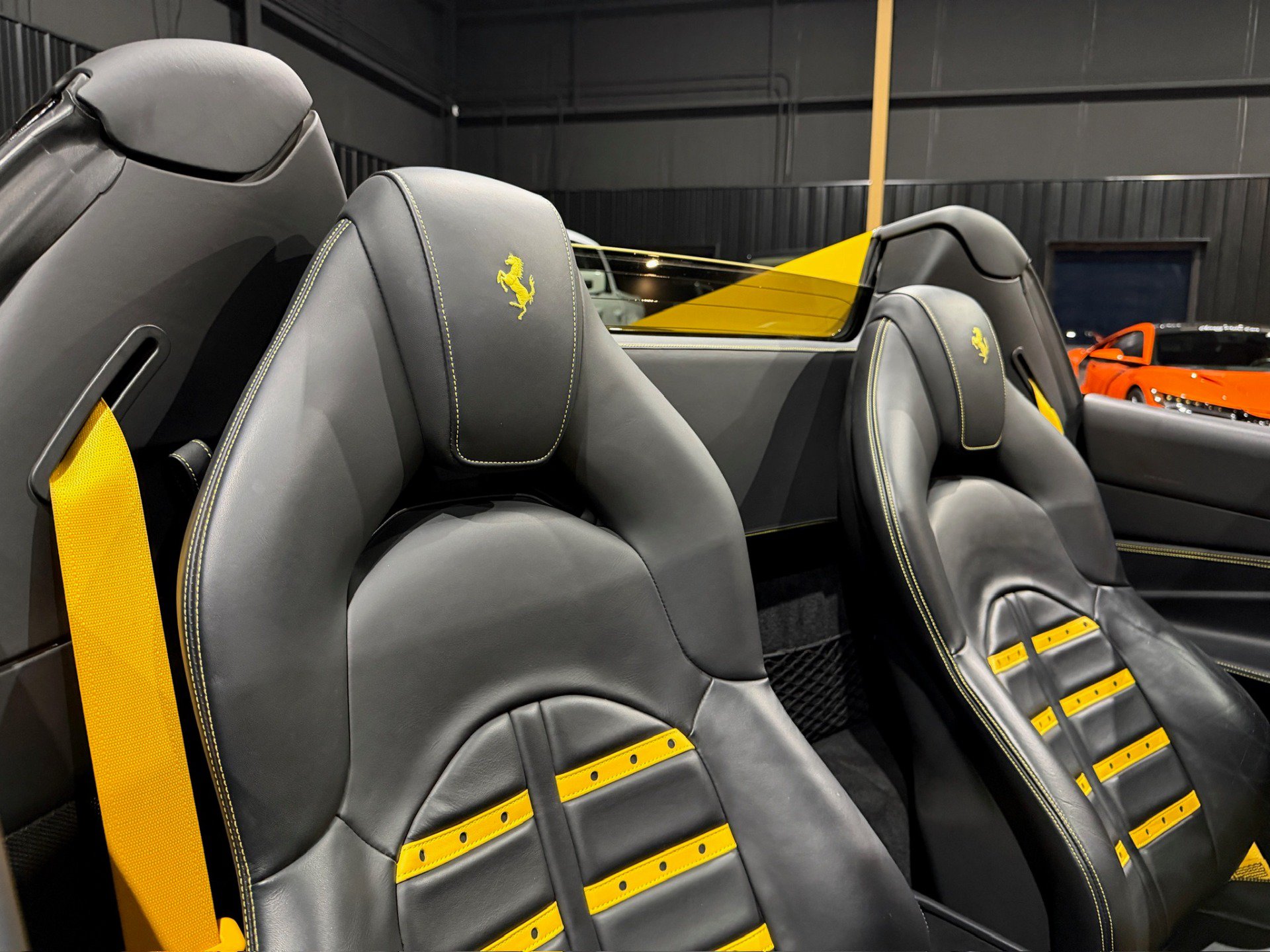 Used 2023 Ferrari F8 Tributo RWD image 43