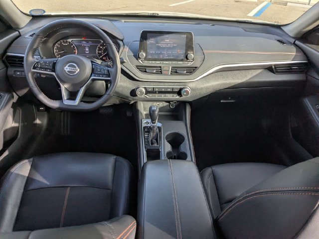 Used 2021 Nissan Altima 2.5 SR w/ SR Premium Package FWD image 14