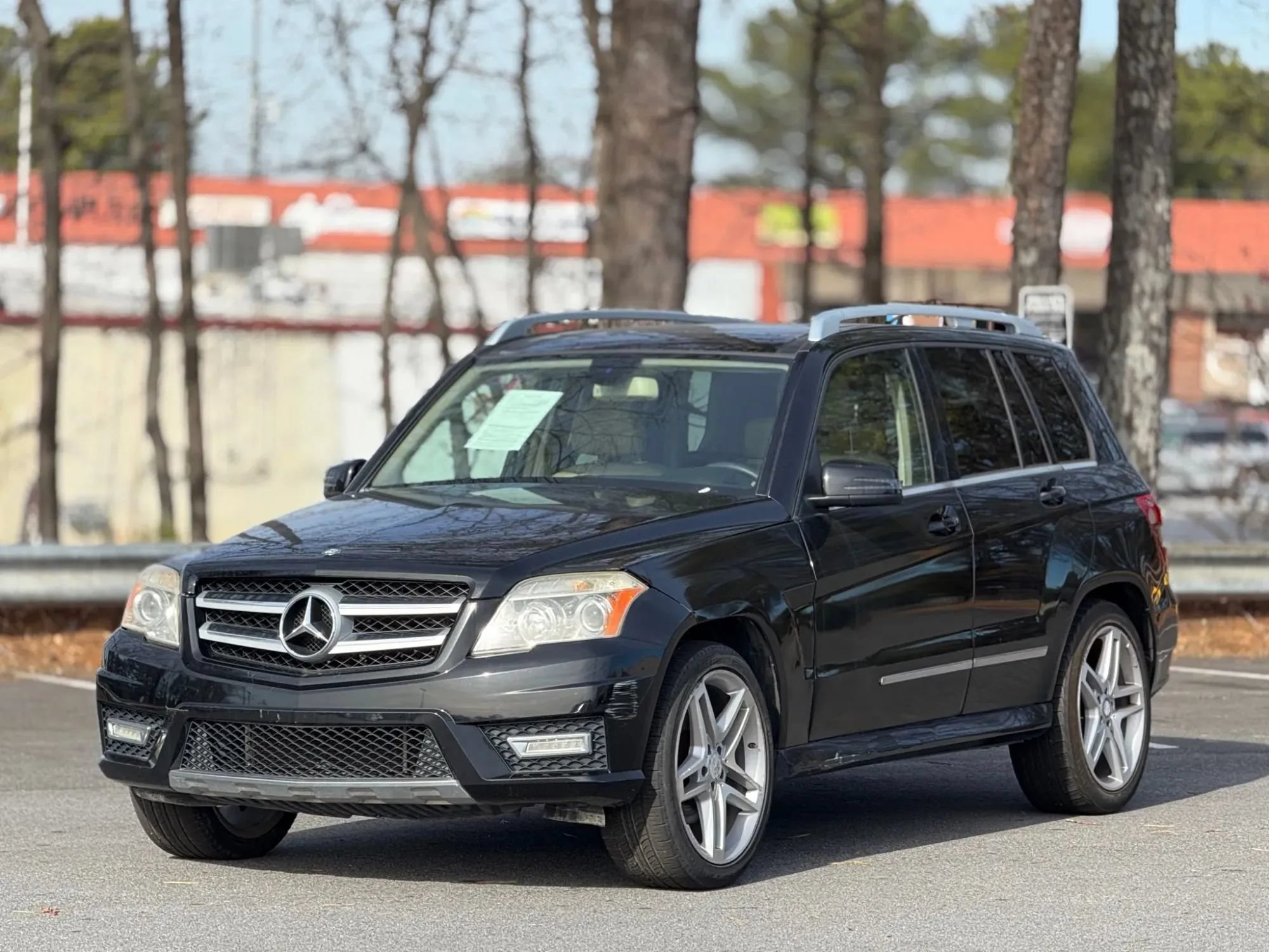 Used 2010 Mercedes-Benz GLK 350 4MATIC image 6