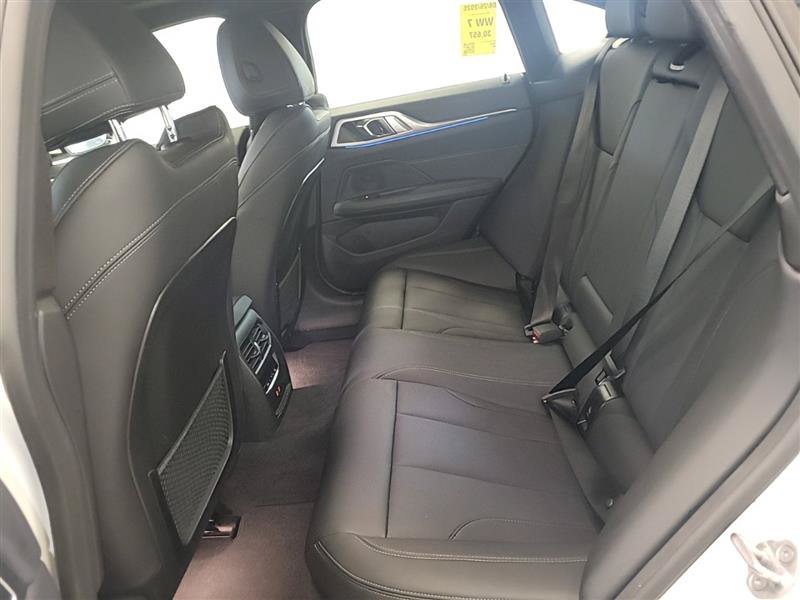 Used 2023 BMW i4 eDrive35 w/ Premium Package RWD image 11