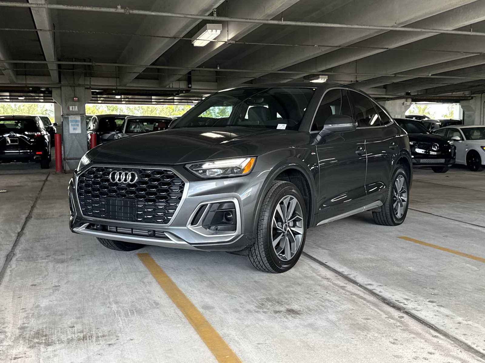 Used 2022 Audi Q5 2.0T Premium Plus w/ Premium Plus Package AWD/4WD image 1
