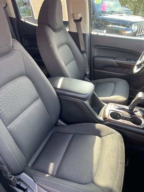 Used 2020 GMC Canyon SLE w/ Driver Alert Package image 15