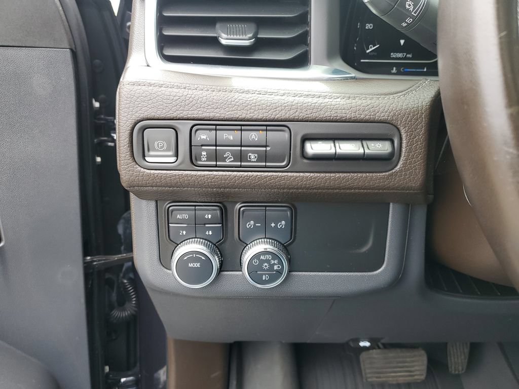 Used 2023 GMC Yukon XL Denali AWD/4WD image 22