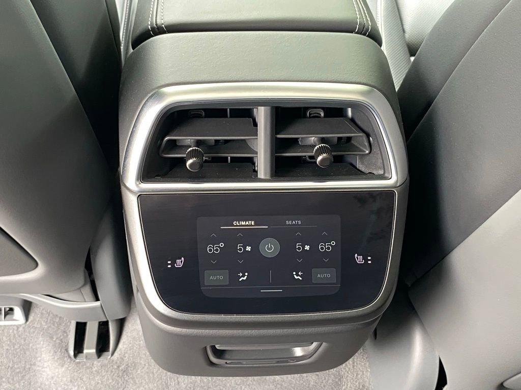 Used 2023 Lucid Air Touring image 52