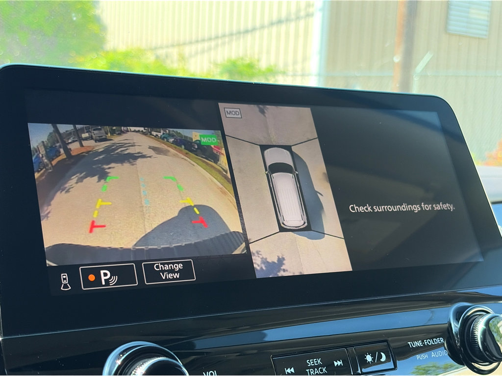 Used 2022 Nissan Armada Platinum w/ Captain's Chairs Package image 35