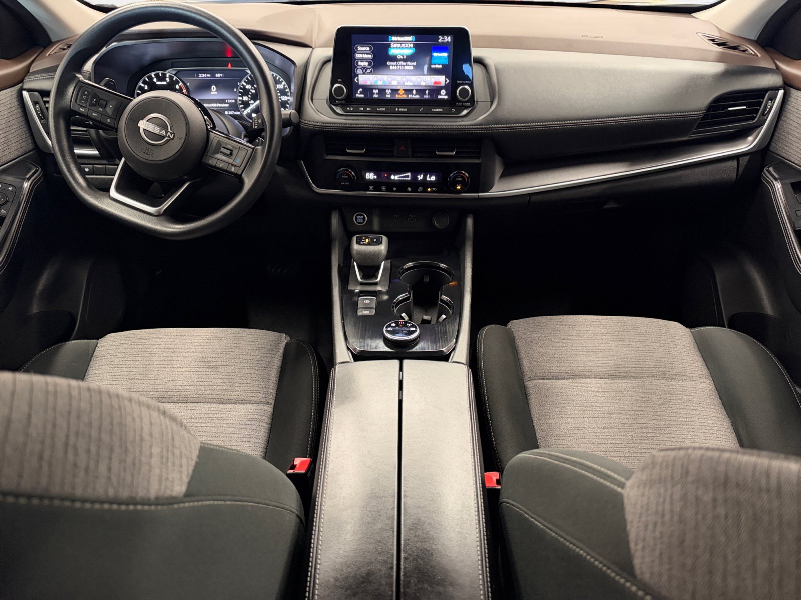 Used 2023 Nissan Rogue SV AWD/4WD image 3