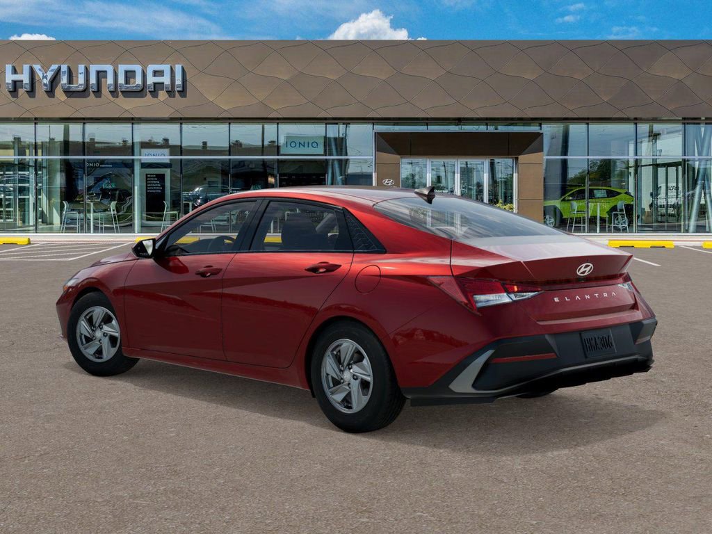New 2026 Hyundai Elantra SE FWD image 5