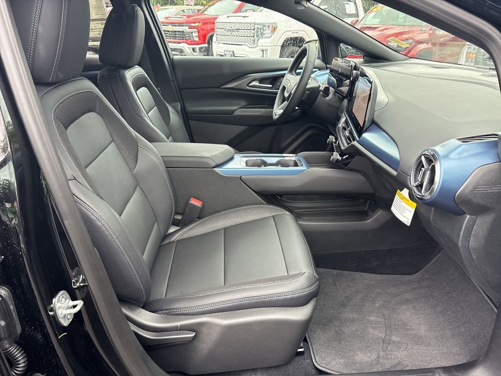 New 2026 Chevrolet Equinox EV LT image 28