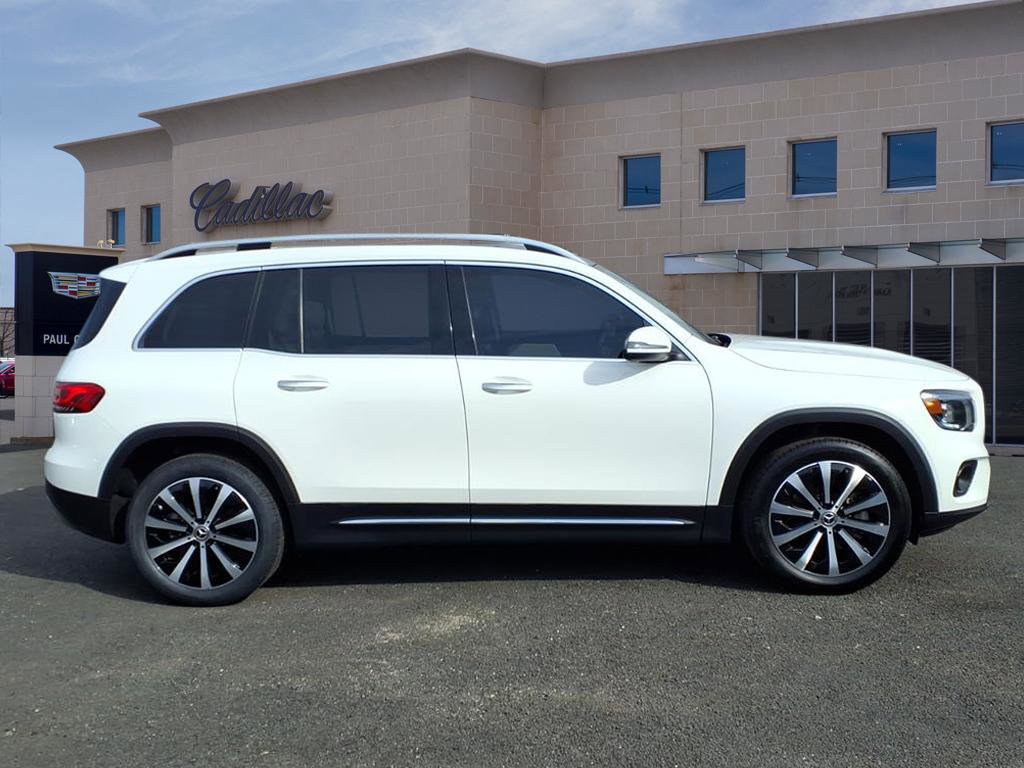 Used 2022 Mercedes-Benz GLB 250 4MATIC image 4