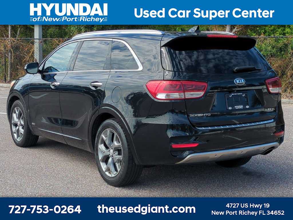 Used 2017 Kia Sorento SX AWD/4WD image 3