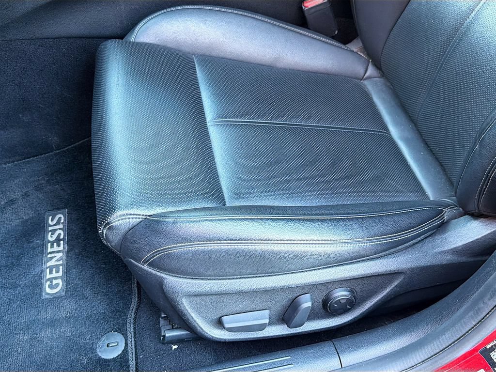 Used 2022 Genesis G70 2.0T RWD image 19