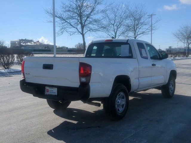 Certified 2018 Toyota Tacoma SR image 5
