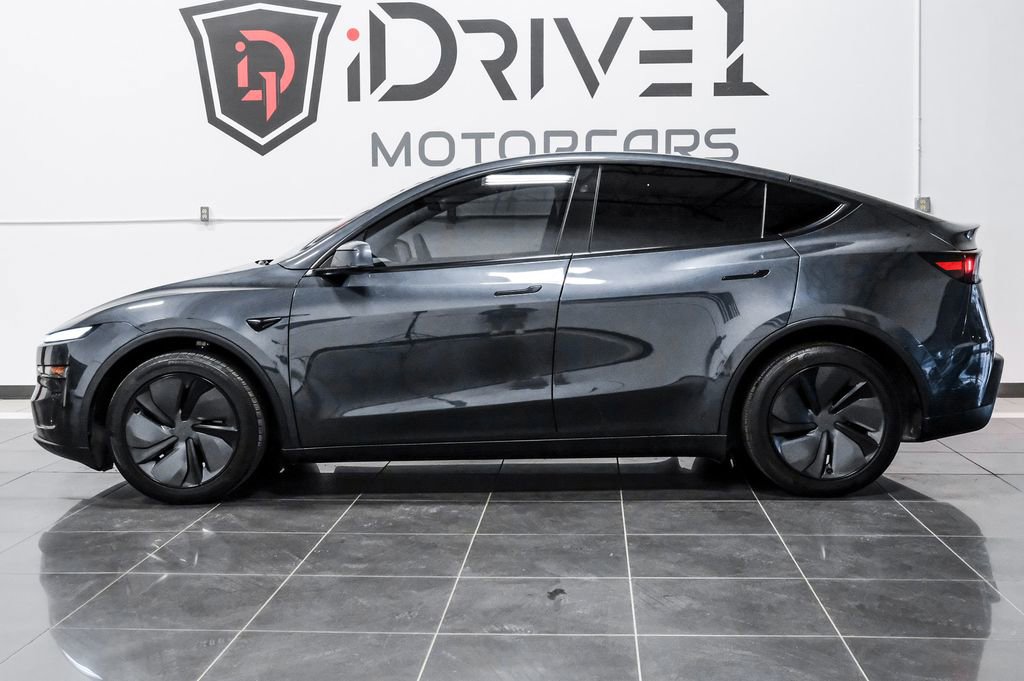 Used 2026 Tesla Model Y Long Range AWD/4WD image 12