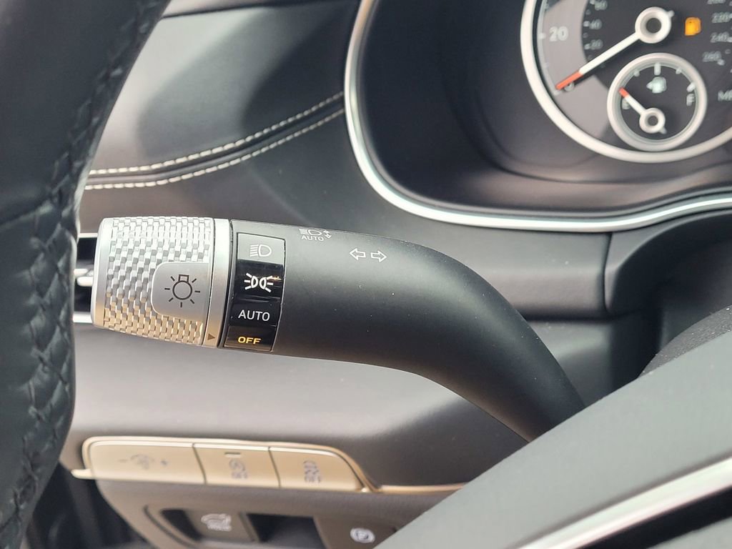 Used 2024 Genesis GV80 3.5T image 18