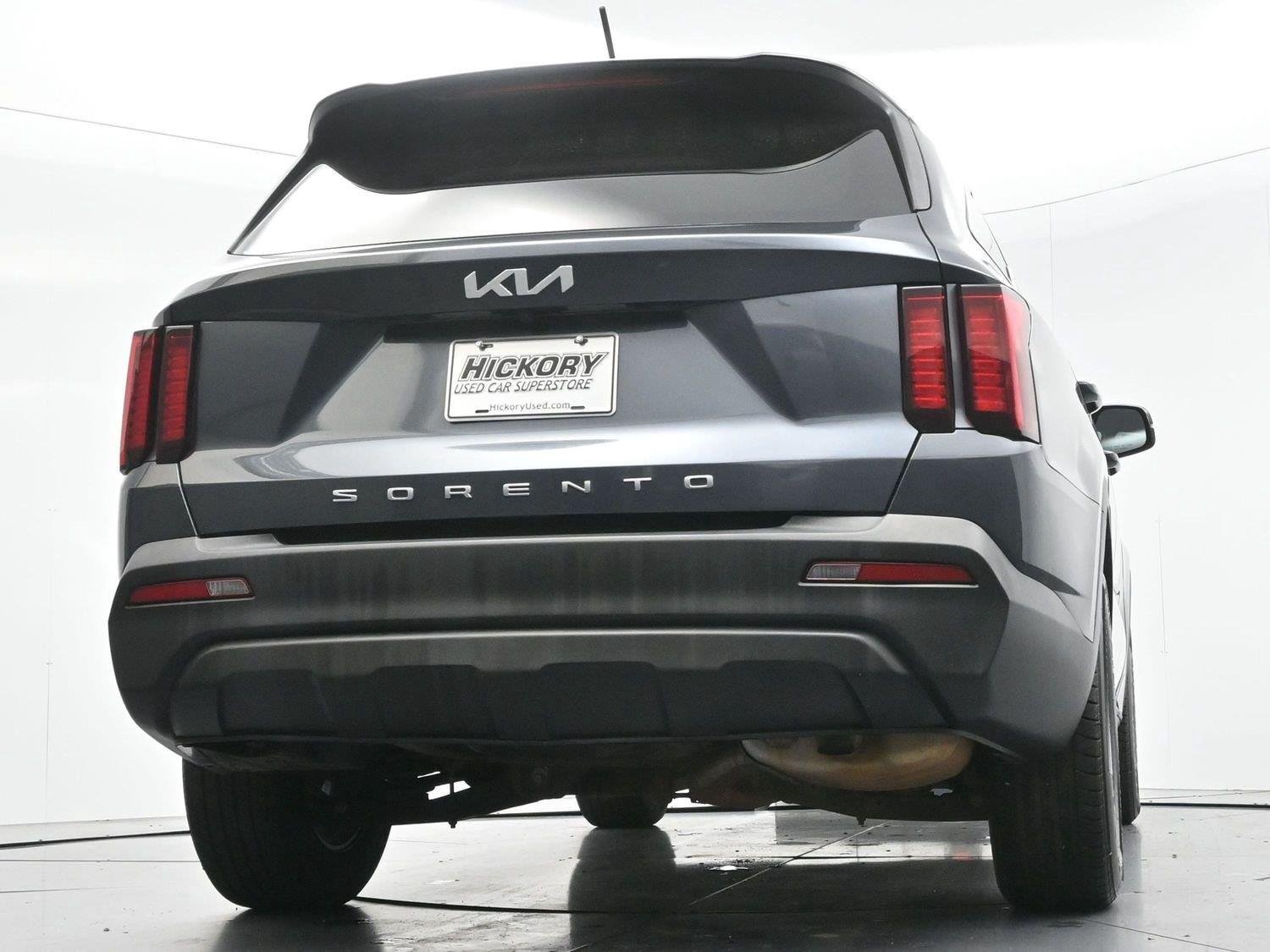 Used 2022 Kia Sorento LX FWD image 44