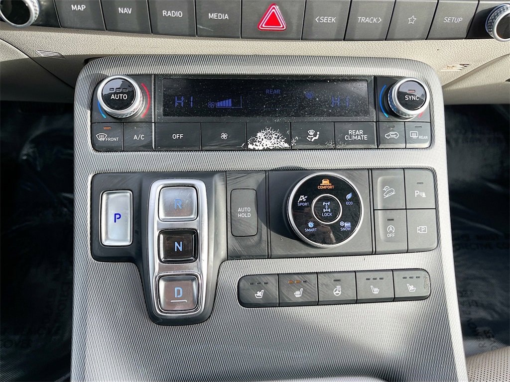 Used 2023 Hyundai Palisade Limited w/ Cargo Package image 16