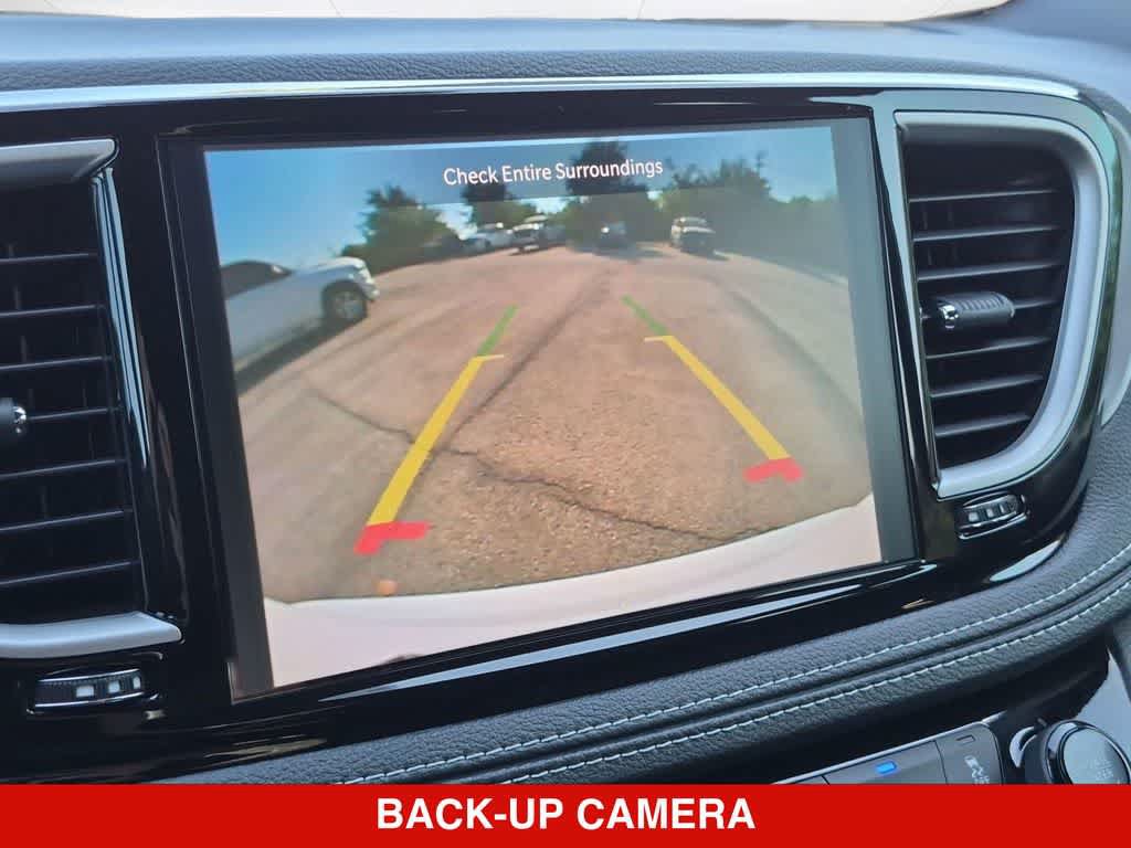New 2027 Chrysler Pacifica Select FWD image 28