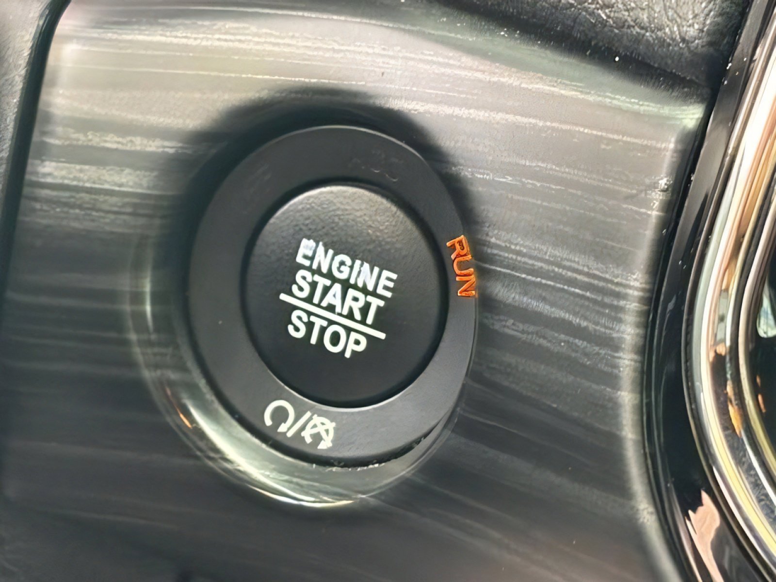 Used 2020 Jeep Grand Cherokee Altitude image 28