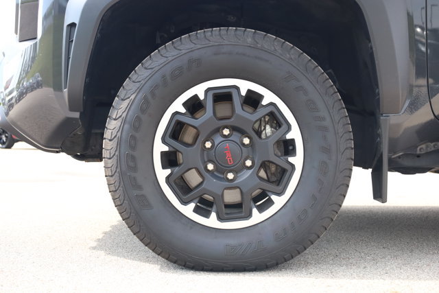 Used 2024 Toyota Tacoma TRD Off-Road w/ TRD Off Road Premium Package AWD/4WD image 8