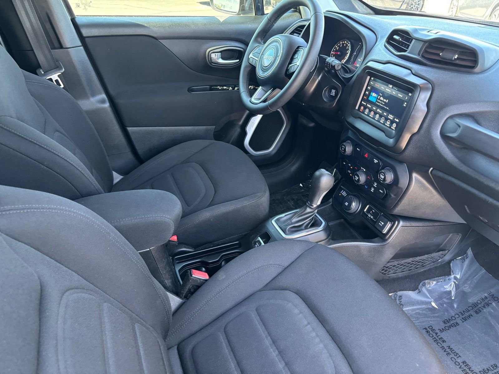 Used 2019 Jeep Renegade Latitude w/ Popular Equipment Group image 13