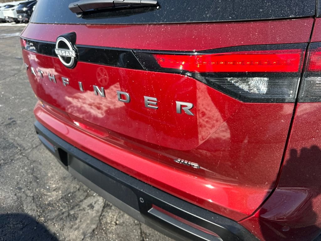 New 2026 Nissan Pathfinder SV image 36