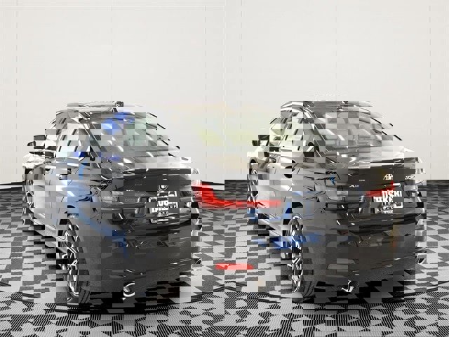 New 2026 BMW 330i xDrive Sedan w/ Convenience Package image 6