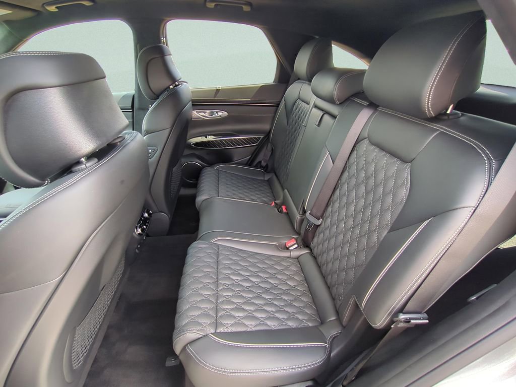 Used 2024 Genesis GV70 3.5T Sport w/ Sport Prestige Package image 30