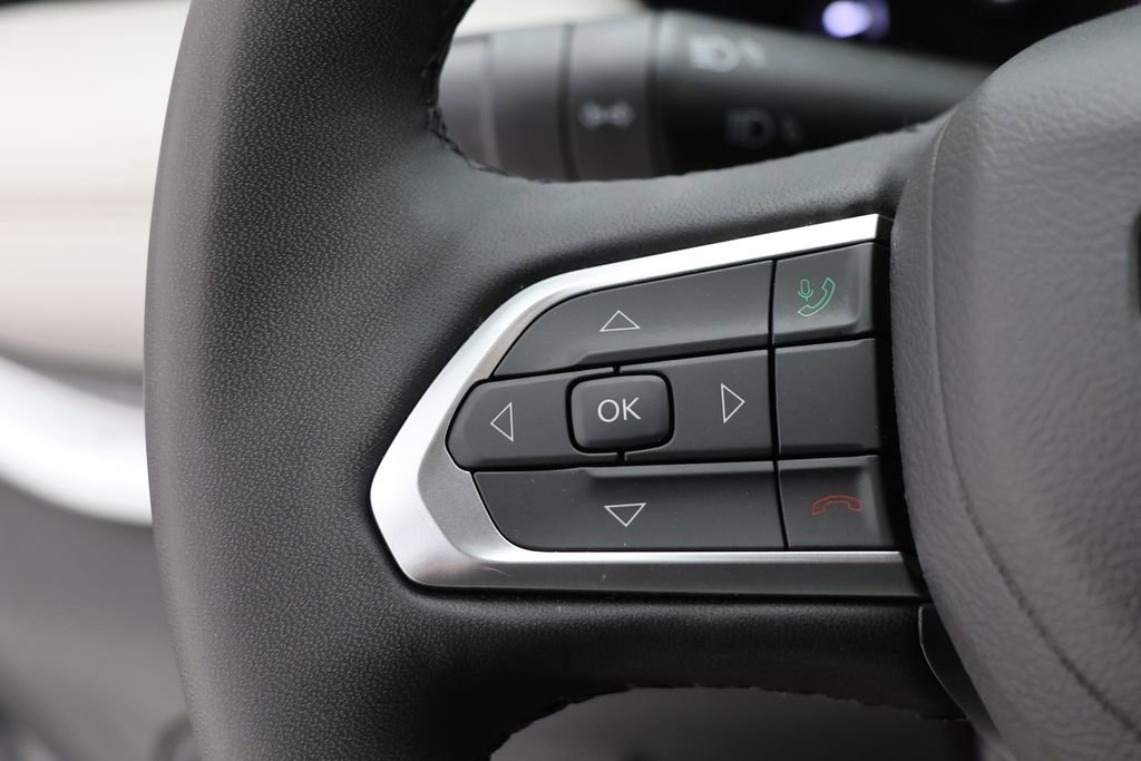 Used 2025 Jeep Compass Limited AWD/4WD image 18