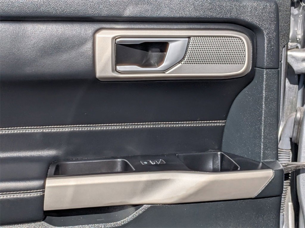 Used 2023 Ford Explorer Limited image 27