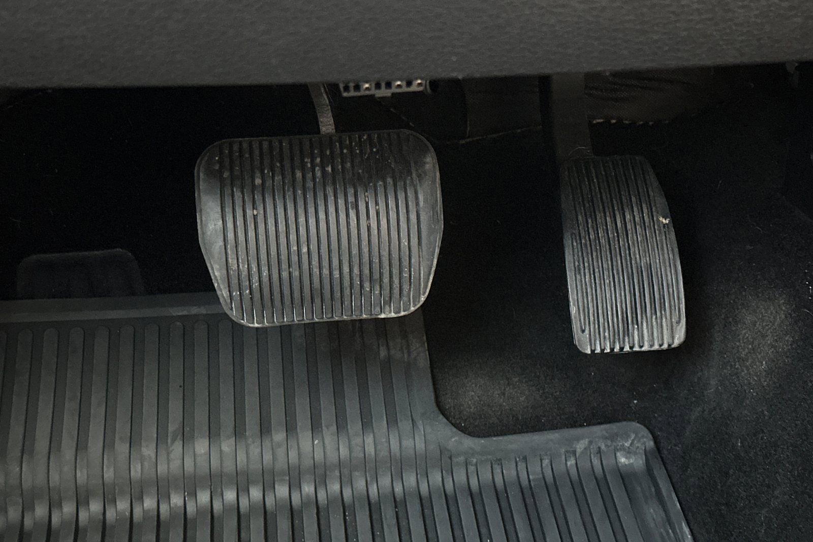 Used 2014 Ford F150 Lariat w/ Equipment Group 501A Mid image 42