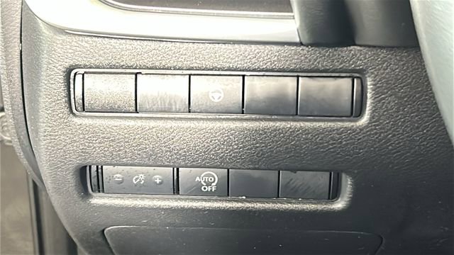 Used 2023 Nissan Rogue SV AWD/4WD image 20
