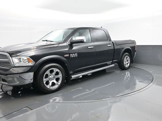 Used 2018 RAM 1500 Laramie AWD/4WD image 2