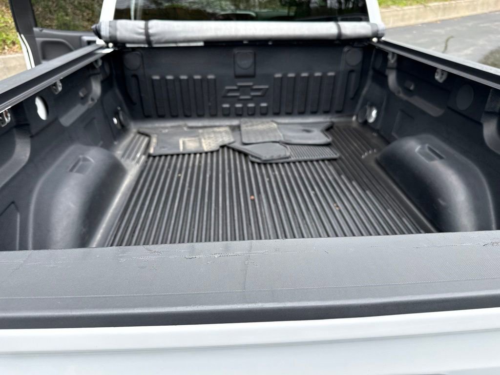 Used 2018 Chevrolet Silverado 1500 LT w/ All Star Edition AWD/4WD image 15
