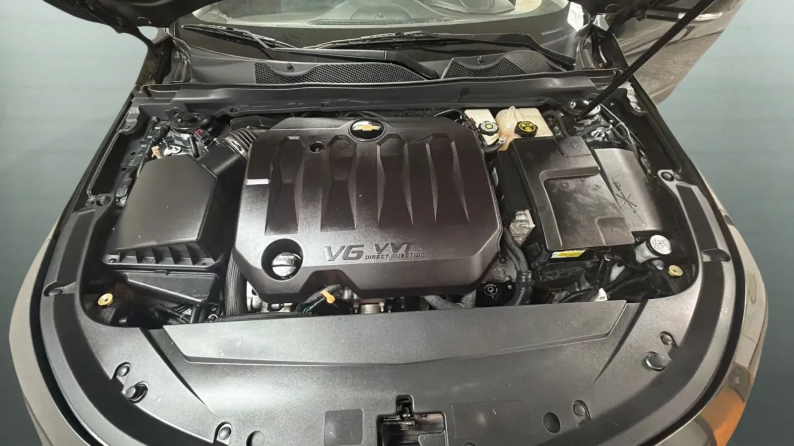 Used 2018 Chevrolet Impala LT FWD image 23