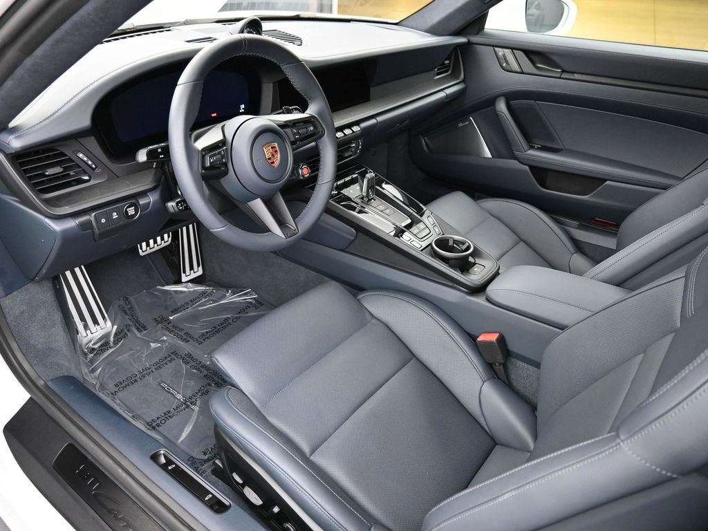 Used 2025 Porsche 911 Carrera 4 GTS image 4