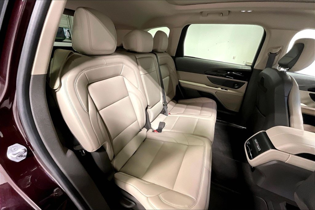 Used 2024 Lincoln Nautilus Premier w/ Equipment Group 102A AWD/4WD image 33