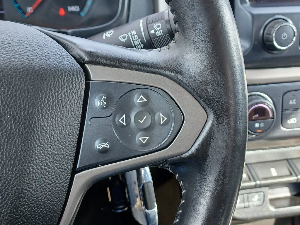 Used 2018 Chevrolet Colorado Z71 w/ Z71 Midnight Edition AWD/4WD image 14